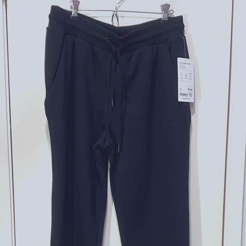 NWT Athleta Black Cozy Karma  Jogger pants ankle zip  Med